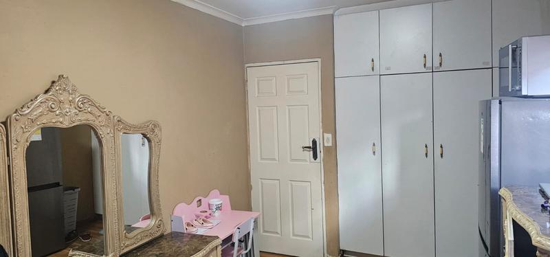 2 Bedroom Property for Sale in Guguletu Western Cape